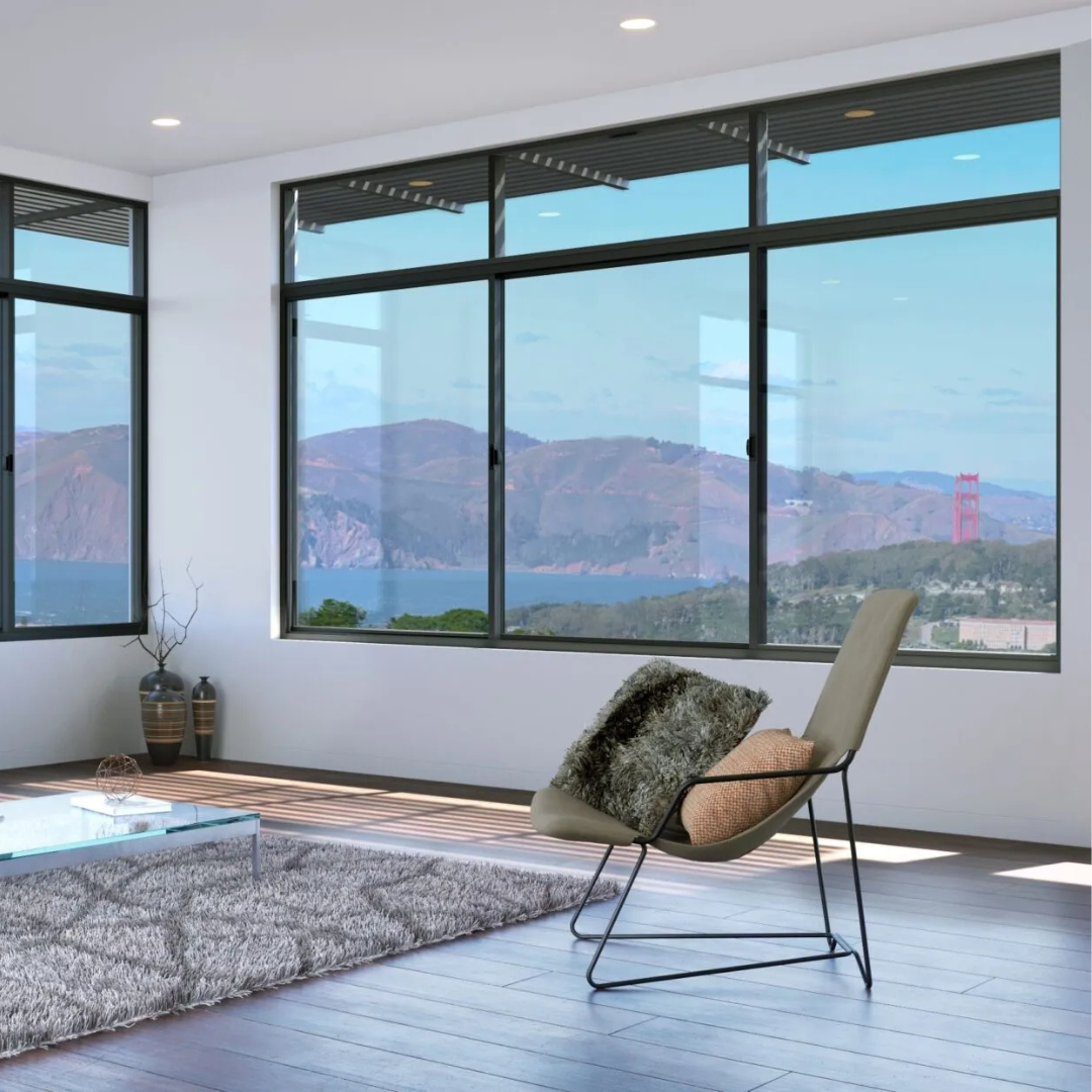 Vivienda moderna con carpintería de aluminio bien elegida según orientación