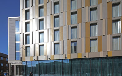 Soluciones en Aluminio para Hoteles: Cerramiento Profesional