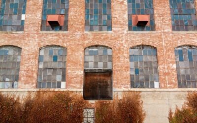 Soluciones en carpintería de aluminio para naves comerciales